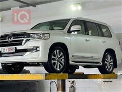 تۆیۆتا لاند کروزەر